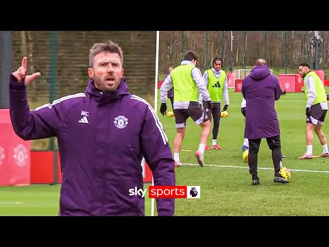 Michael Carrick leads Manchester United training drills 🎥