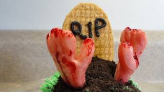 Decorating cupcakes #74: Zombie Hands and Tombstone (for Halloween)