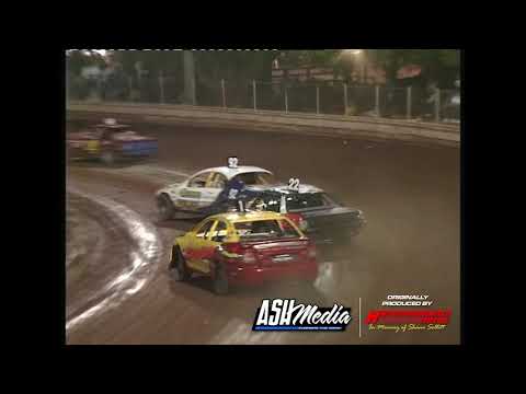 Modified Production: 2006/07 QLD Series - A-Main - Kingaroy Speedway - 25.11.2006
