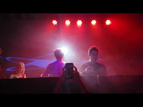 Swedish House Mafia vs Faithless -One mashup with Do it Like this ( Biscuits).
