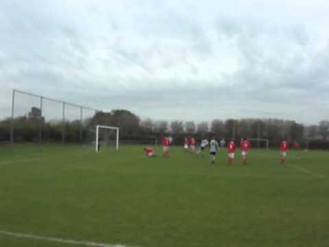 De winnende treffer bij Tricht A2 - Everstein A2   3-2 (29-10-2011)