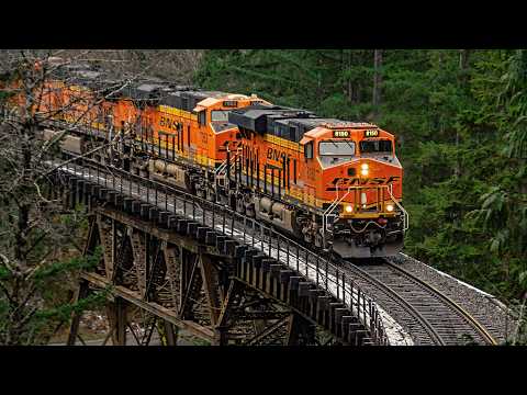 BNSF Winter Railroading Action in the Cascade Mountains! Featuring Intense Snow Scenes and More!