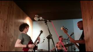 Download lagu APE SKULL in Rehearsal Studio mp3 Download lagu APE SKULL in Rehearsal Studio mp3