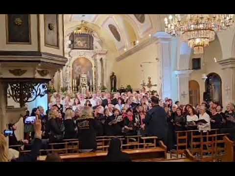 Smotra bračkih Župnih zborova, "Zemlja uzdrhta", svi zborovi zajedno (Supetar - Brač)