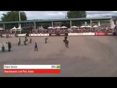 Desempate de Pedro Veniss en el Gran Premio del CSI2*