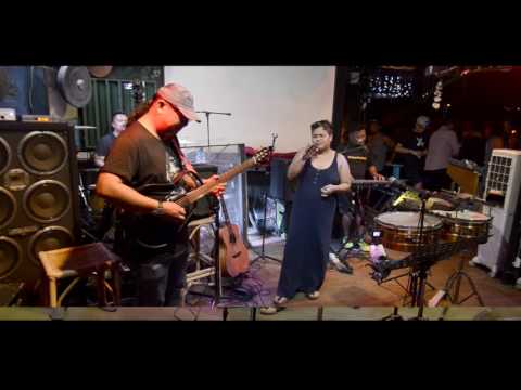 SUNDAY JAM with 9 LIVES feat Elvira Arul & Eric Kok