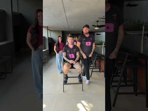 abraço ou tapa?