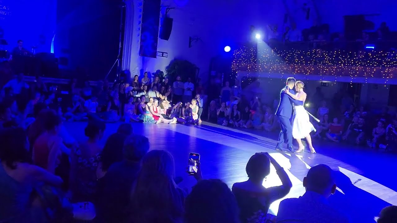 Argentine tango: Paula Tejeda & Lucas Carrizo - Corazon Yo Creo En Voz