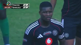 Download lagu When Mbekezeli Mbokazi Scored An Unbelievable Goal (Reggie 'Mapensela' Ndlovu Commentary)  mp3