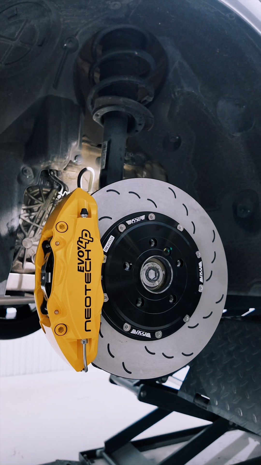 NeoTech EVO 4P Mini Countryman — G-FORCE