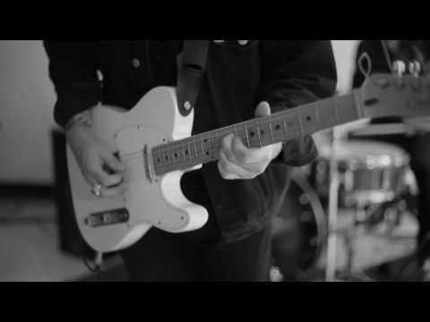 Abschaum live @ agnès b. Lyon Femme