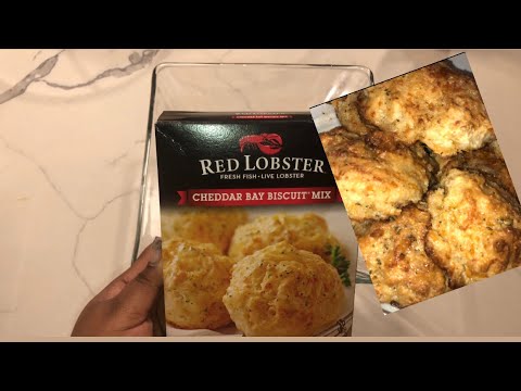 Red Lobster Biscuits | Dress it up & make it real for me | Cheddar Bay Biscuits | EverythingDinasia