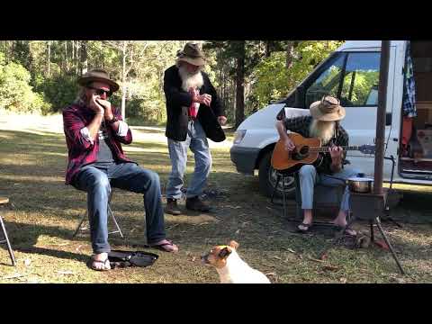 Keep Your Hands to Yourself [Georgia Satellites] by The Possum Scratchers, vid Juliette Lane