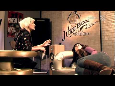 Ewa Farna - Jukebox s Lenny (interview na pohovce) 2.část.mpg