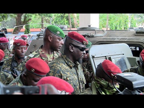 ...المجلس العسكري في غينيا الانتقال إلى الحكم المدني سي
