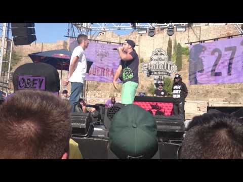 SKONE VS HIPNOTIKO (RED BULL BATALLA DE LOS GALLOS)