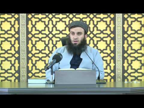 قاچ درێژكردن لە كاتی قورئان خوێندن؟  - مامۆستا علی خان