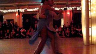 Canyengue performance by Carlos Paredes and Diana Giraldo at All Night Milonga, April 11, 2009