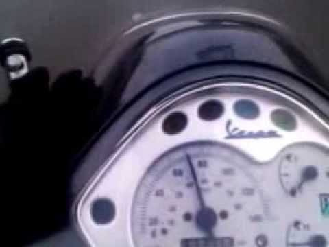 Vespa Granturismo 200 with J Costa variator