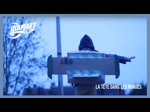 Video thumbnail for La tête dans les nuages