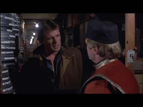 V Final Battle - Martin tells Mike about the Visitors superweapon