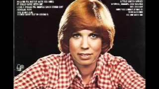 Vicki Lawrence  - The Night The Lights Went Out In Georgia.mp4