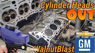 CarbonBuildup! Cheap D.i.Y. WalnutBlast Gmc Acadia 3.6L #mechanic #automotiverepair #diyrepair
