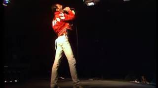 Videoklip: Queen - Guitar Solo, Under Pressure (Live At The Bowl 1982) s textom piesne Videoklip Queen - Guitar Solo, Under Pressure (Live At The Bowl 1982) s textom piesne