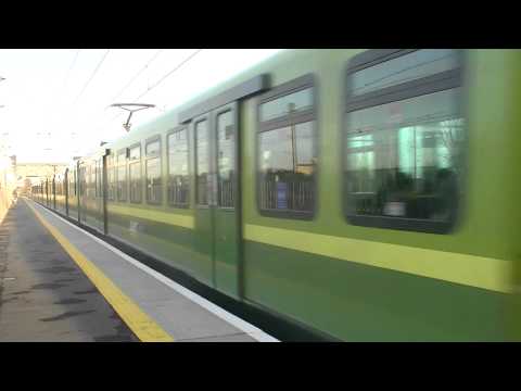 Irish Rail 8100 EMU 8120 + 81xx + 8125 arrives at Clontarf Road