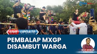 Warga Kota Mataram Gelar Parade Budaya, Sambut Para Pembalap MXGP yang Berlaga di Sirkuit Selaparang