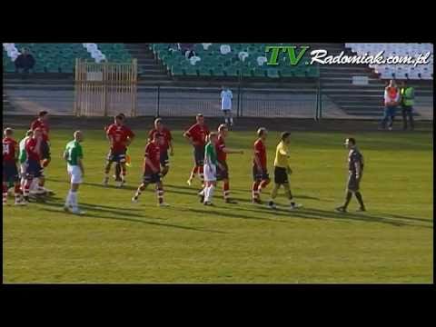 Radomiak Radom - Narew Ostrołęka. III liga sezon 2010/2011 cz. 2.