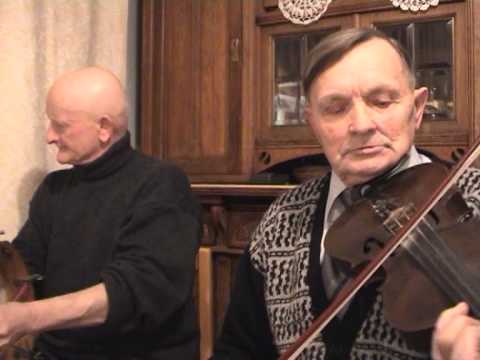 Tadeusz Jedynak skrzypce, Stefan Gaca bębenek, Jan Gaca basy. Radomskie 2002