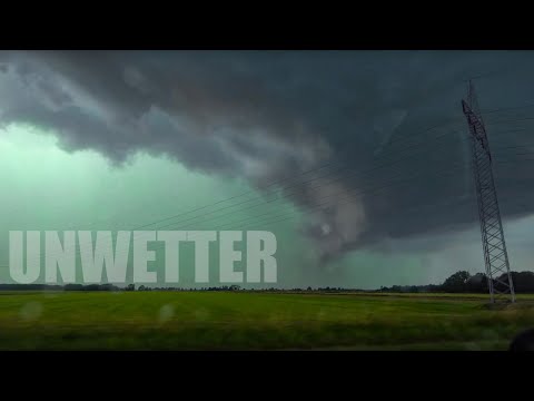 Severe STORM in Germany, great storm chase of a THUNDER with spectacular sunset