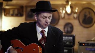 Video thumbnail for Invaders Amplification - 535 Bluegrass Combo Reverb 12" by Invaders Amplification