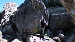Video thumbnail of Chamois d'or, 6b. Ailefroide