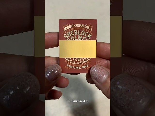 Vídeo relacionado con Mini Brands Mini Books Serie 2 cápsula de ZURU, Libro de Juguete en Miniatura Coleccionable niños 3+ (2 cápsulas)