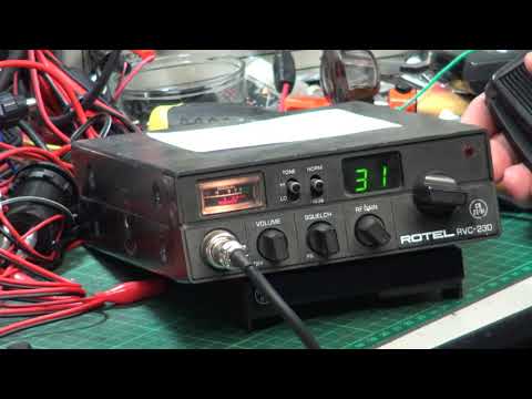 Realistic TRC1005 UK CB27/81 CB radio (handheld 3.5w 40ch) - Field test, base side
