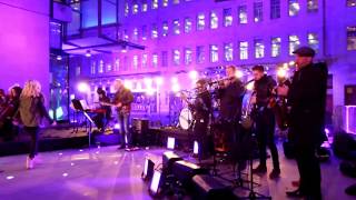 "City Of Stars" (Soundcheck) - Sheridan Smith @ "The One Show," BBC Television, London 08 Dec 2017.
