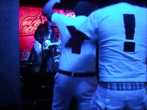 Bust Dust - Naval Prachy