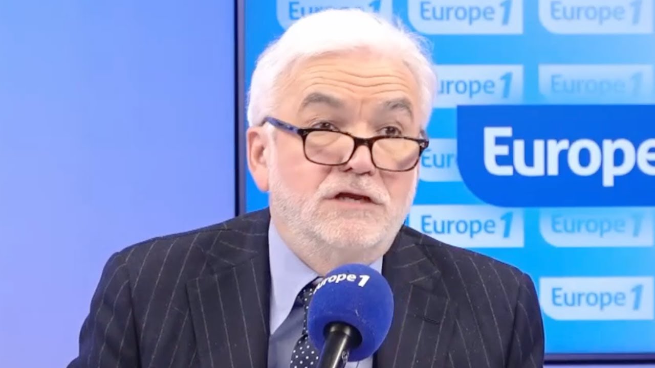 Immigration : "Les Français, c’est un peuple de lâches", un auditeur craque face à Pascal Praud