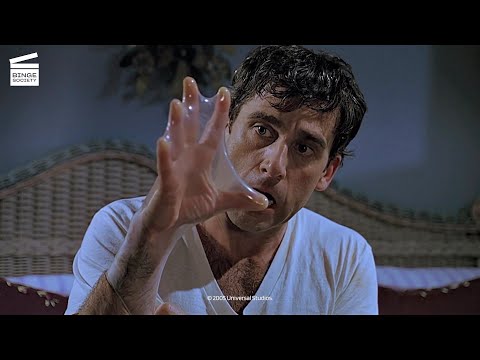 40 ans, toujours puceau : Galère de préservatif (CLIP HD)