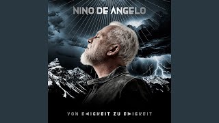 Kadr z teledysku Mein Herz hört nie auf tekst piosenki Nino de Angelo
