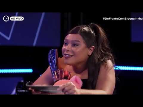 Blogueirinha e GKAY trocando farpas no de frente com Bloqueirinha