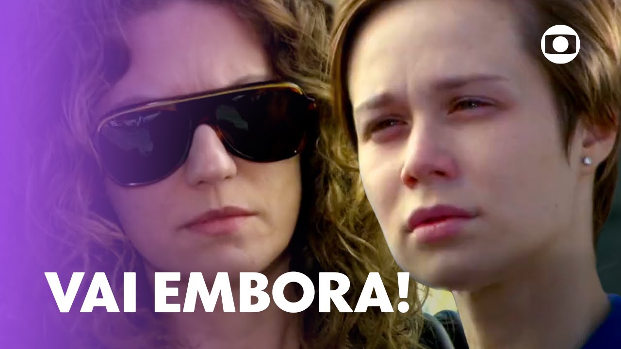 Sem dó! Lara expulsa Flora do enterro de Donatela!  | A Favorita | Vale a Pena Ver de Novo