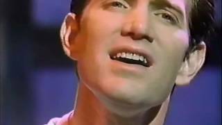 CHRIS ISAAK "PRETTY PAPER", 1989 [136]