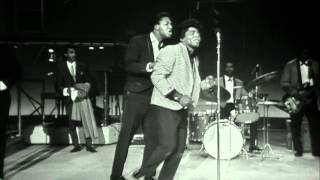 James Brown performs &quot;Please Please Please&quot; at the TAMI Show (Live)