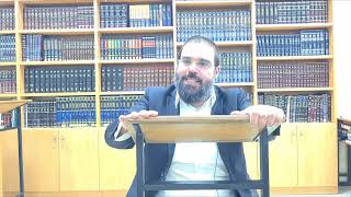 הרב חיים סרוסי - פרשת תולדות - עשיו הולך למות ויעקב חושב קדימה (הרב חיים סרוסי) - התמונה מוצגת ישירות מתוך אתר האינטרנט יוטיוב. זכויות היוצרים בתמונה שייכות ליוצרה. קישור קרדיט למקור התוכן נמצא בתוך דף הסרטון