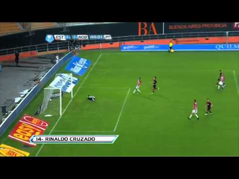 Gol de Rinaldo Cruzado ante Estudiantes
