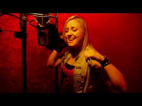 Flavor Fest 2013 - The Booth (Round 3) ft. V.Rose, KJ-52... (@flavorfest @rapzilla)