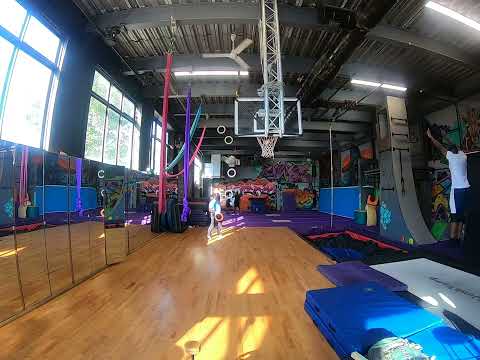 4 Rings in left hand 12 Catches (8/13/2022)